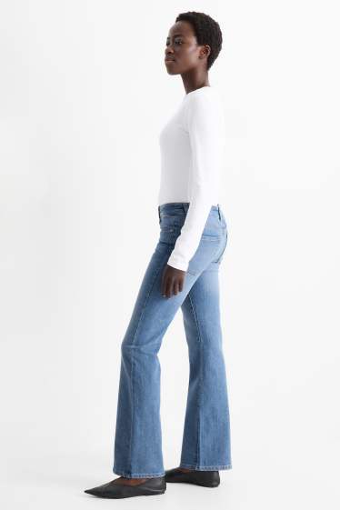 Femmes - Bootcut jean - low waist - jean bleu clair