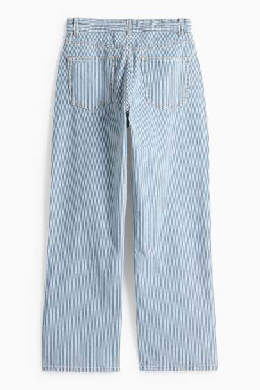 Femei - Baggy jeans - talie medie - cu dungi - alb / albastru deschis