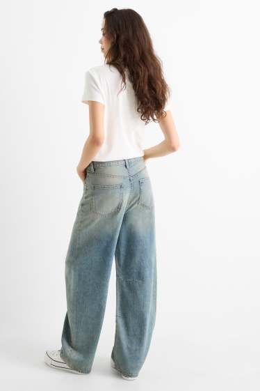 Femmes - Jean ballon - mid waist - jean bleu clair