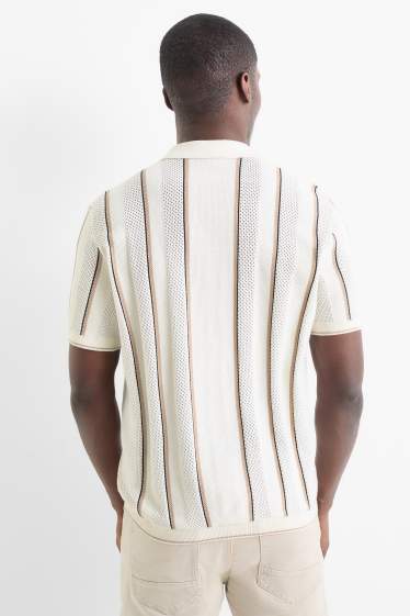 Pánské - Pletená košile - regular fit - klopový límec - pruhovaná - krémově bílá