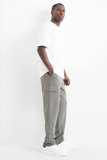 Bărbați - Pantaloni de trening cargo - verde