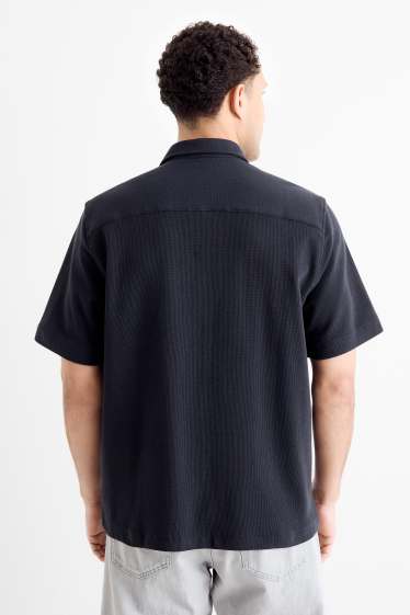 Hommes - Chemise - regular fit - col kent - finition texturée - bleu foncé