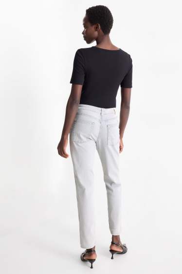 Femmes - Boyfriend jean - mid waist - à fleurs - jean gris clair