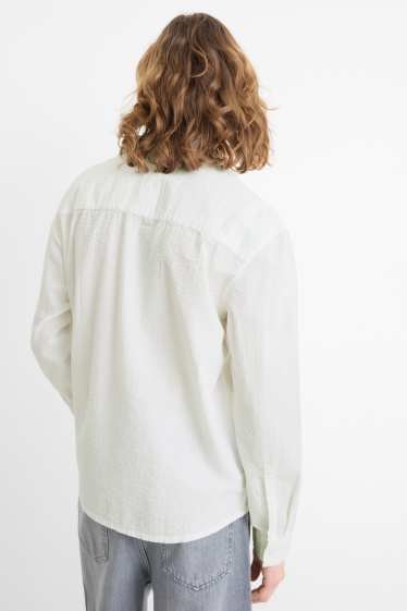 Uomo - Camicia - relaxed fit - collo all'italiana - tessuto tramato - bianco