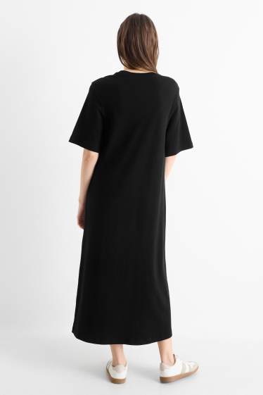 Femei - Rochie-tricou - negru