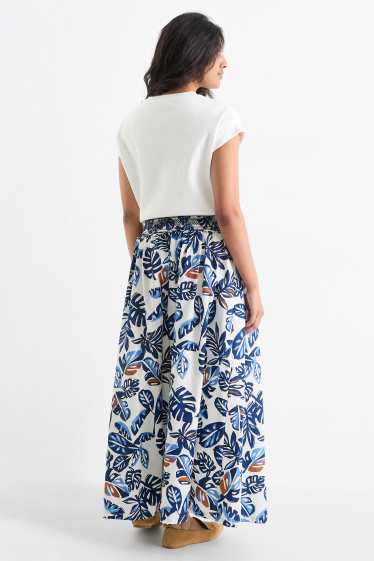 Women - Skirt - patterned - dark blue / white