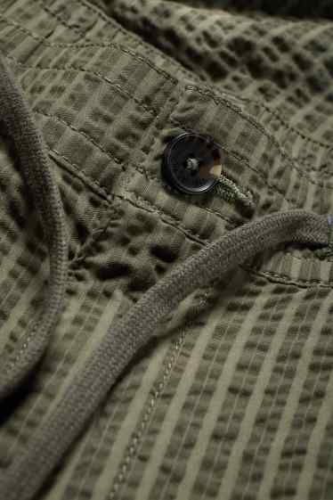 Men - Shorts - green