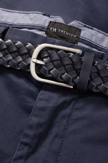 Herren - Chino mit Gürtel - dunkelblau