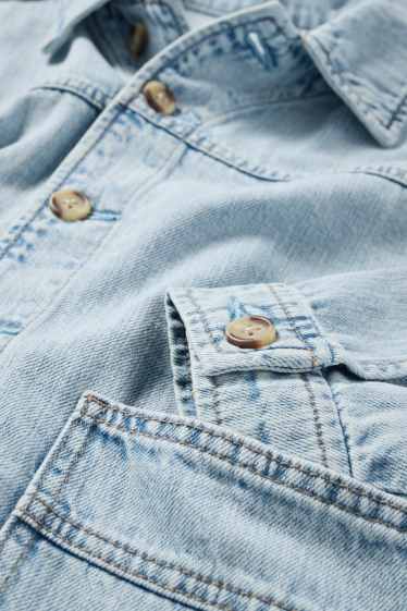 Women - Denim shacket - light blue