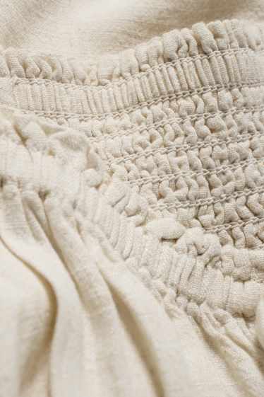 Damen - Kleid mit Schlitz und Leinen-Anteil - gesmokt - hellbeige