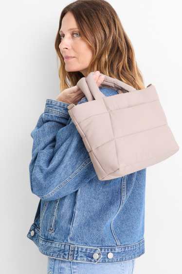 Dames - Grote, gewatteerde shopper met afneembare draagriem - beige