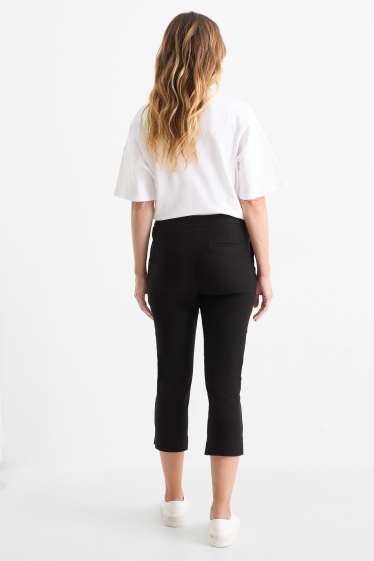 Damen - Caprihose - Mid Waist - Slim Fit - schwarz
