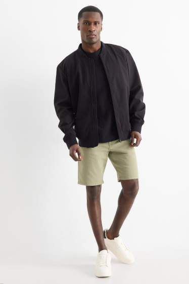 Men - Shorts - Flex - green