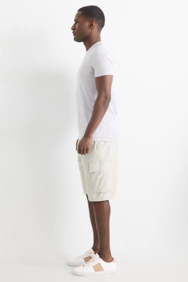Men - Cargo shorts with belt - light gray