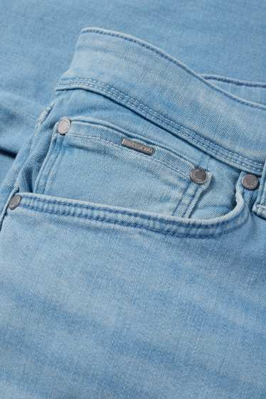 Home - Texans - blau clar