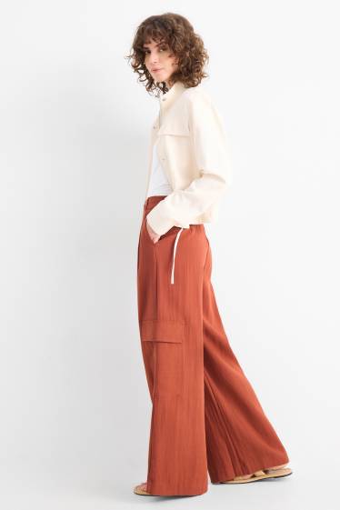 Femei - Pantaloni cargo - talie înaltă - wide leg - maro