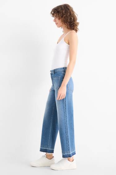 Women - Wide leg jeans - mid-rise waist - blue denim