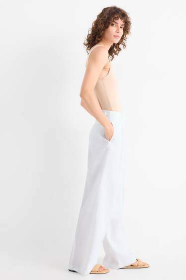 Women - Linen trousers - high waist - wide leg - white