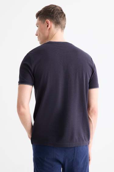 Heren - T-shirt - regular fit - met structuur - donkerblauw