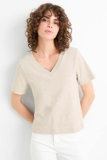 Femei - Tricou cu decolteu în V - slim fit - bej