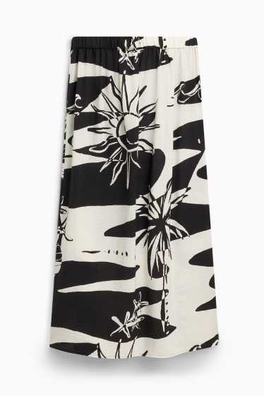 Women - Sarong - patterned - textured - white / black