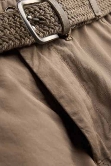 Herren - Cargo-Bermudas mit Gürtel - braun