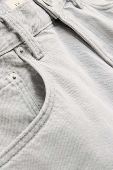 Herren - Jeans-Shorts - helljeansgrau