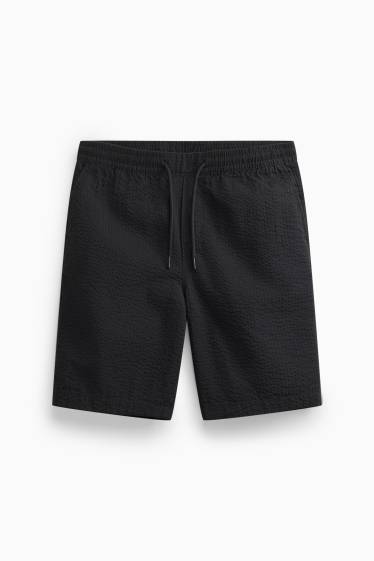 Men - Shorts - textured - black