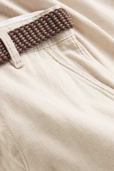 Hommes - Short avec ceinture - beige