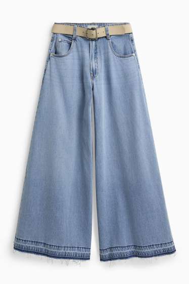 Women - Wide leg jeans with belt - mid-rise waist - light blue