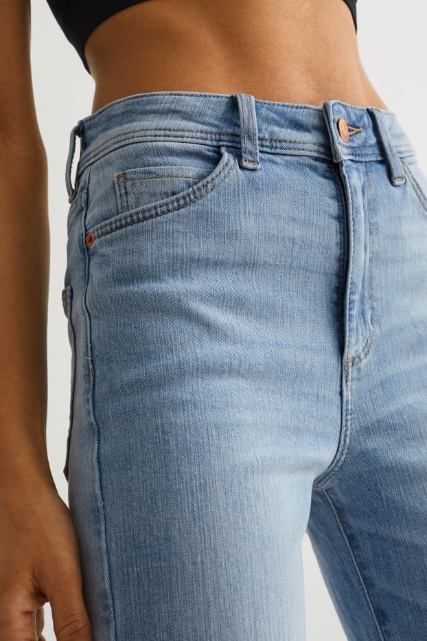 Women - Straight jeans - high waist - denim-light blue