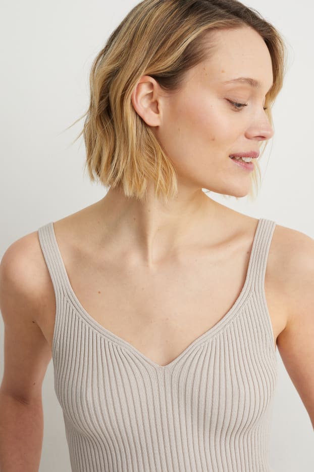 Women - Knitted top - light beige