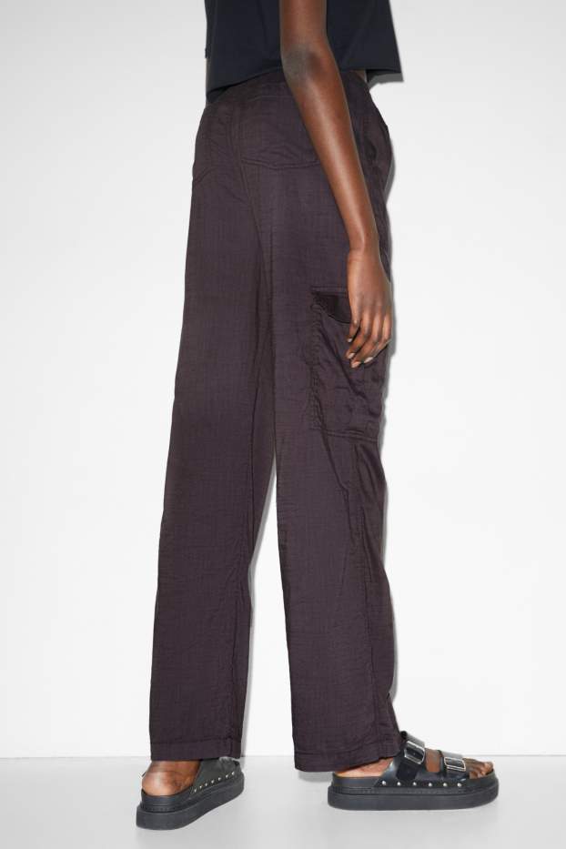 Women - CLOCKHOUSE - cargo trousers - mid-rise waist - relaxed fit - dark gray
