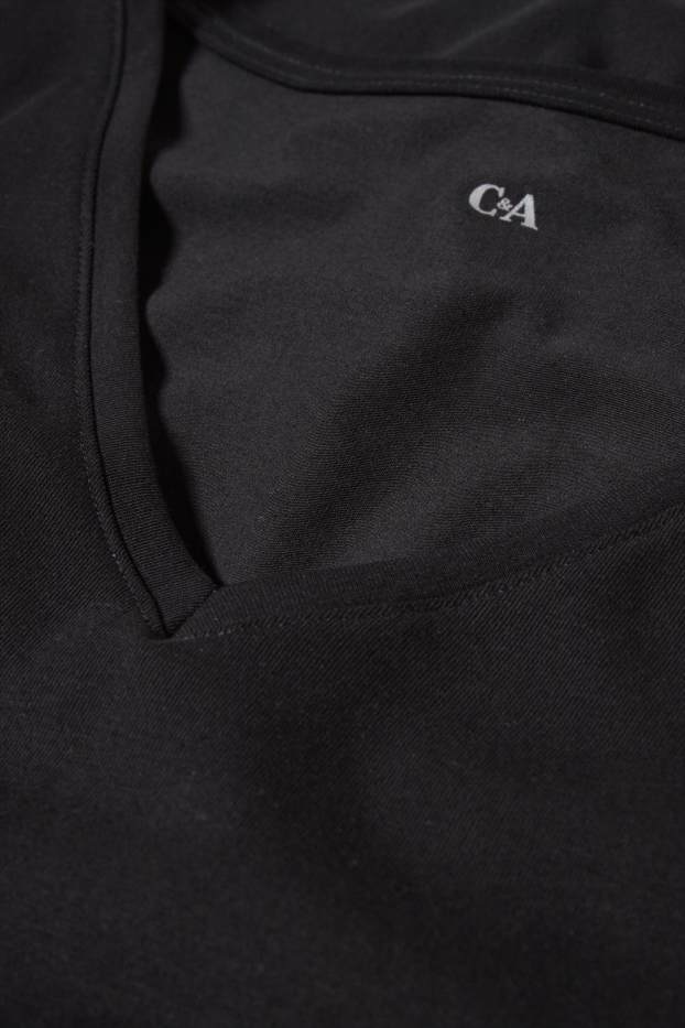 Women - Basic T-shirt - black