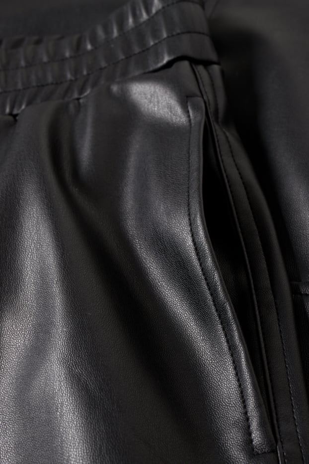 Femmes - Pantalon - high waist - straight fit - synthétique - noir