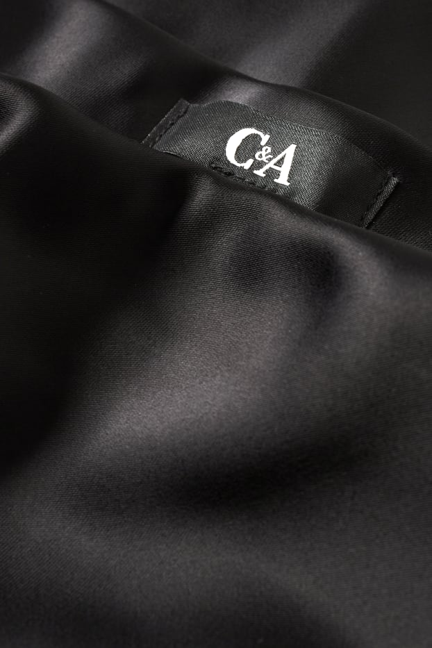 Women - Satin skirt - black