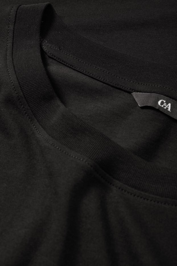 Men - T-shirt - black