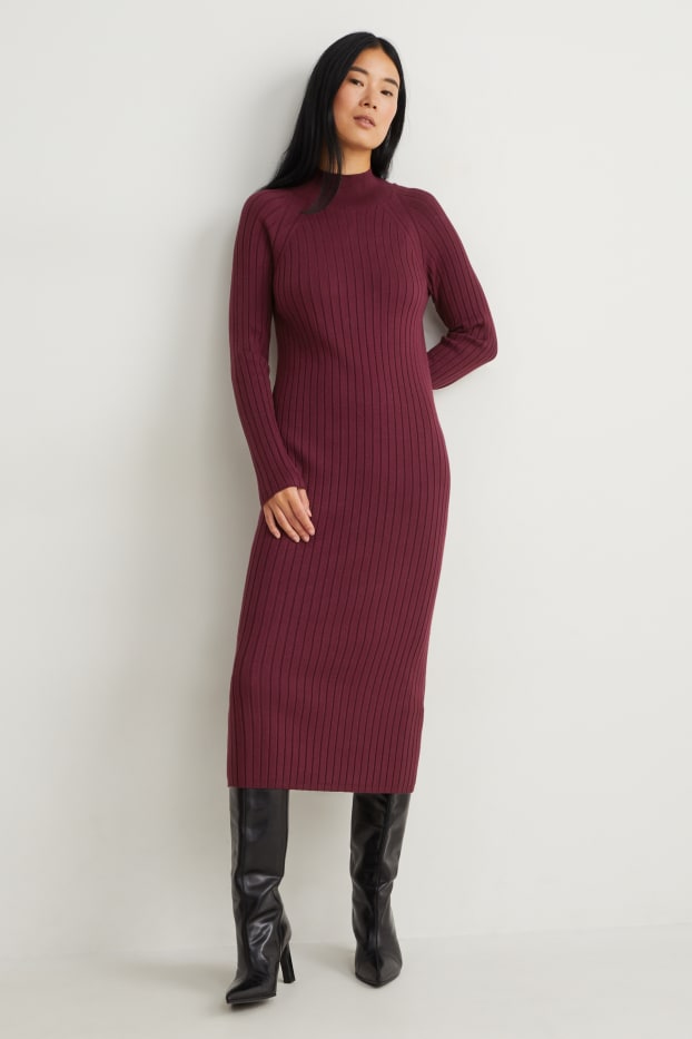 Women - Knitted bodycon dress - bordeaux