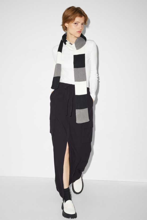 Women - Cargo skirt - black