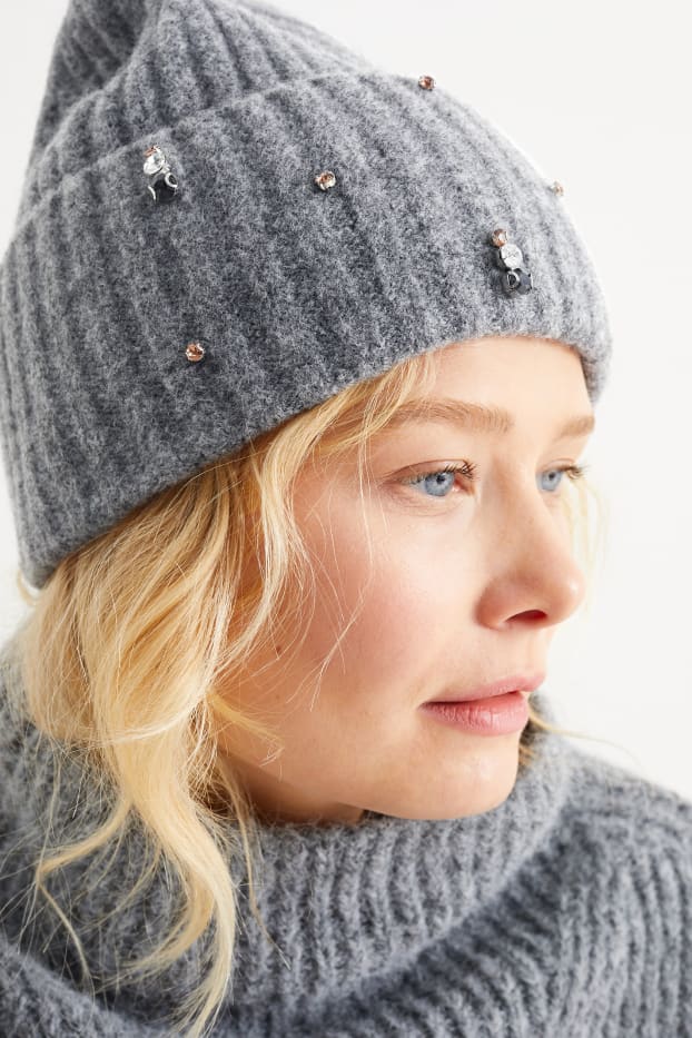 Women - Knitted hat - gray
