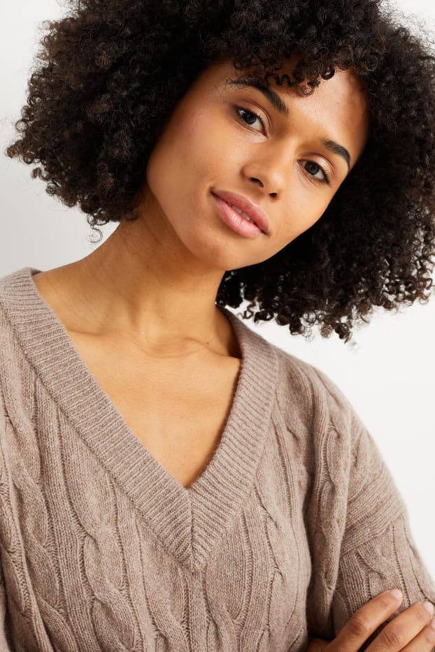 Women - Knitted cashmere dress - cable knit pattern - taupe