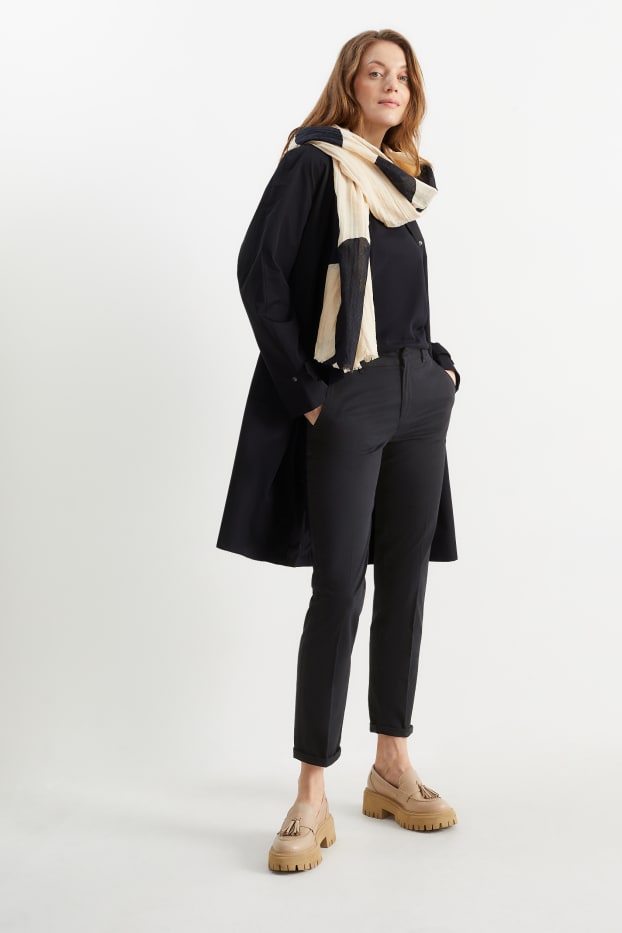 Damen - Chino - Mid Waist - Tapered Fit - schwarz