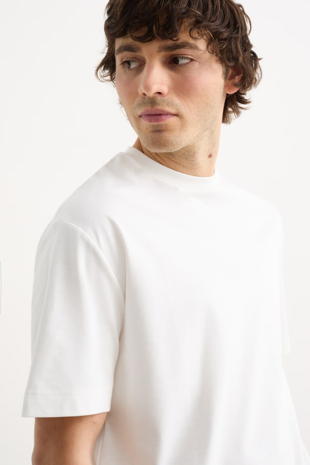 Herren - T-Shirt - cremeweiß