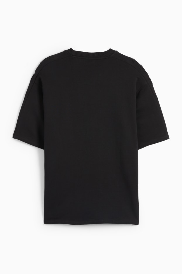 Men - Oversized T-shirt - black