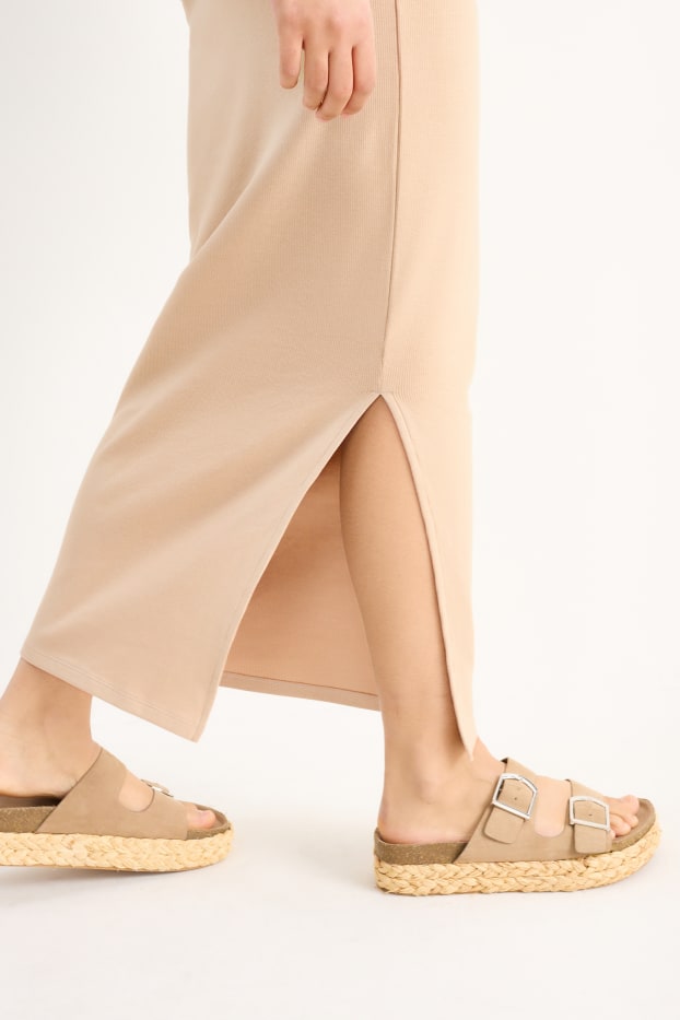 Femmes - Robe moulante - beige