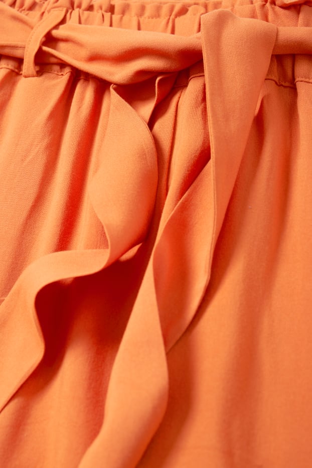 Women - Shorts - mid-rise waist - dark orange