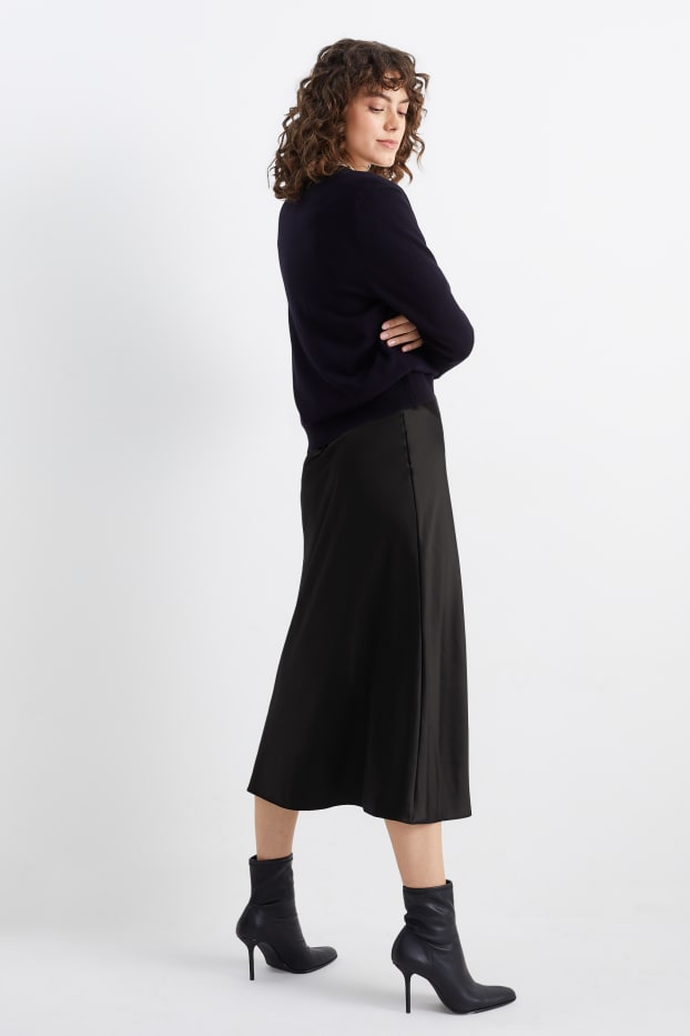 Women - Satin skirt - black