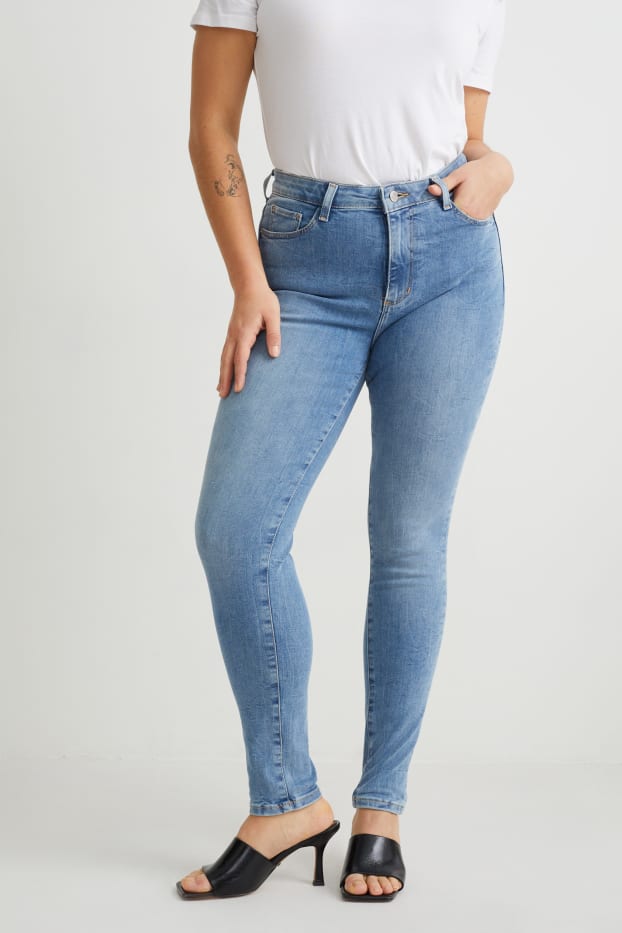 Femmes - Curvy jean - high waist - skinny fit - LYCRA® - jean bleu clair