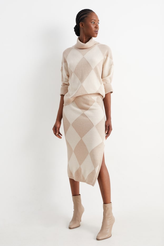 Women - Knitted skirt with cashmere - check - beige