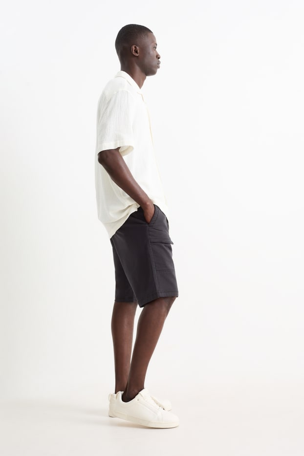 Men - Cargo shorts - LYCRA® - black